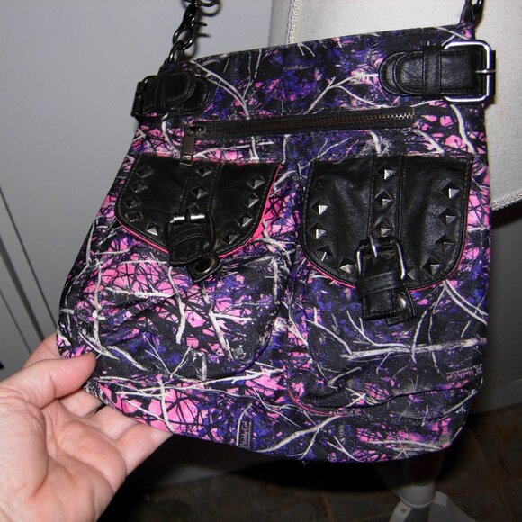 Monte Vista Muddy Girl Crossbody Handbag - Picture 4 of 7